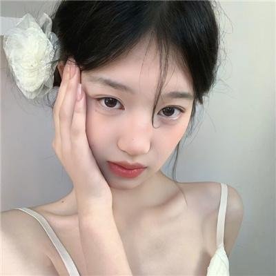 白色杀机2 封面